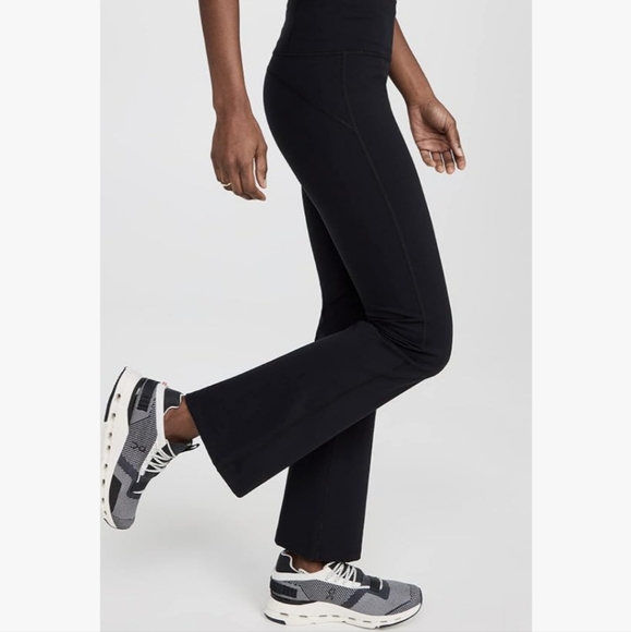 🌞NWT Sweaty Betty black Power 30" Bootcut Workout Trousers (yoga pants), size M - Picture 3 of 11